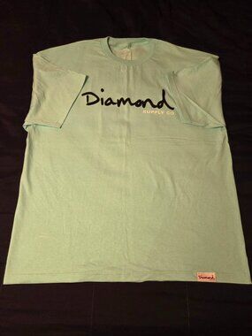 DIAMOND SUPPLY CO T SHIRT.  MENS 2XL.